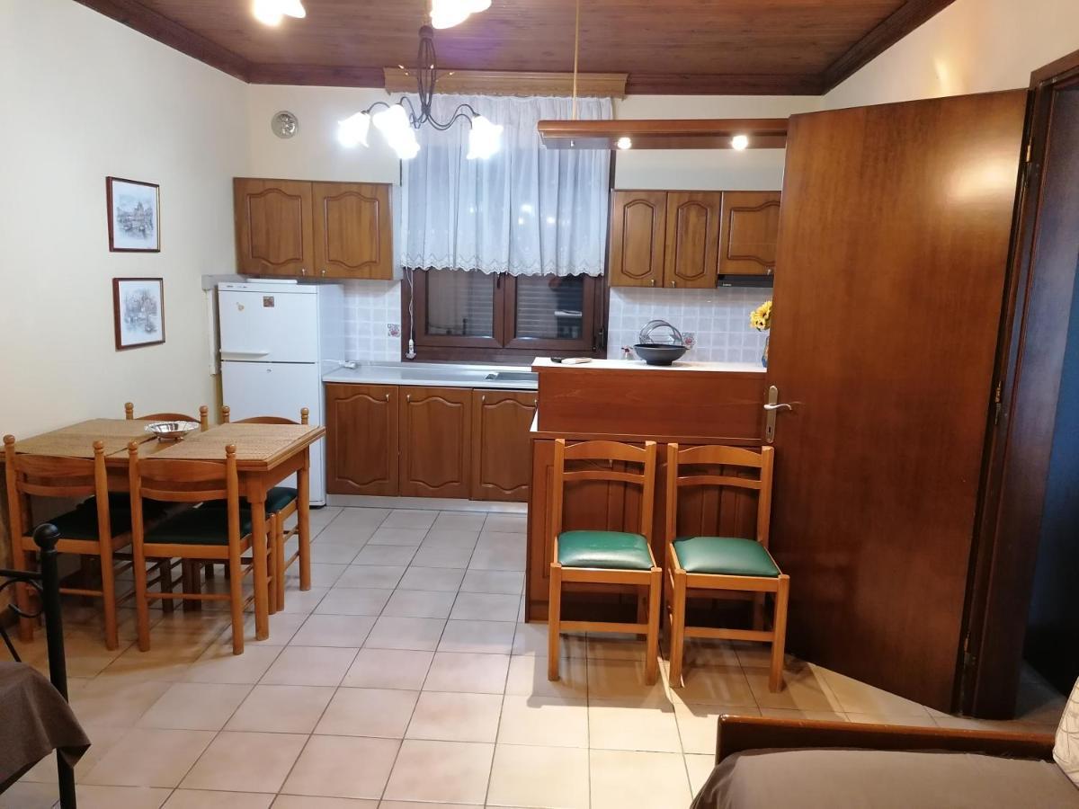 Holiday Home Sea Front Loutra Elevtheron Екстериор снимка