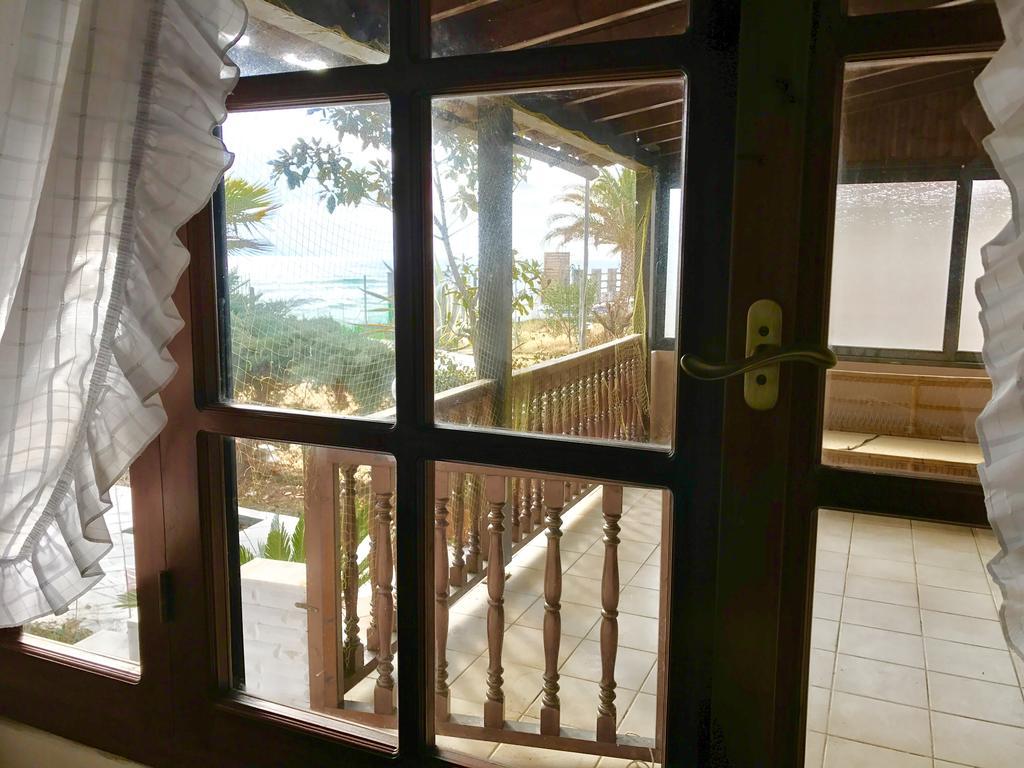 Holiday Home Sea Front Loutra Elevtheron Екстериор снимка