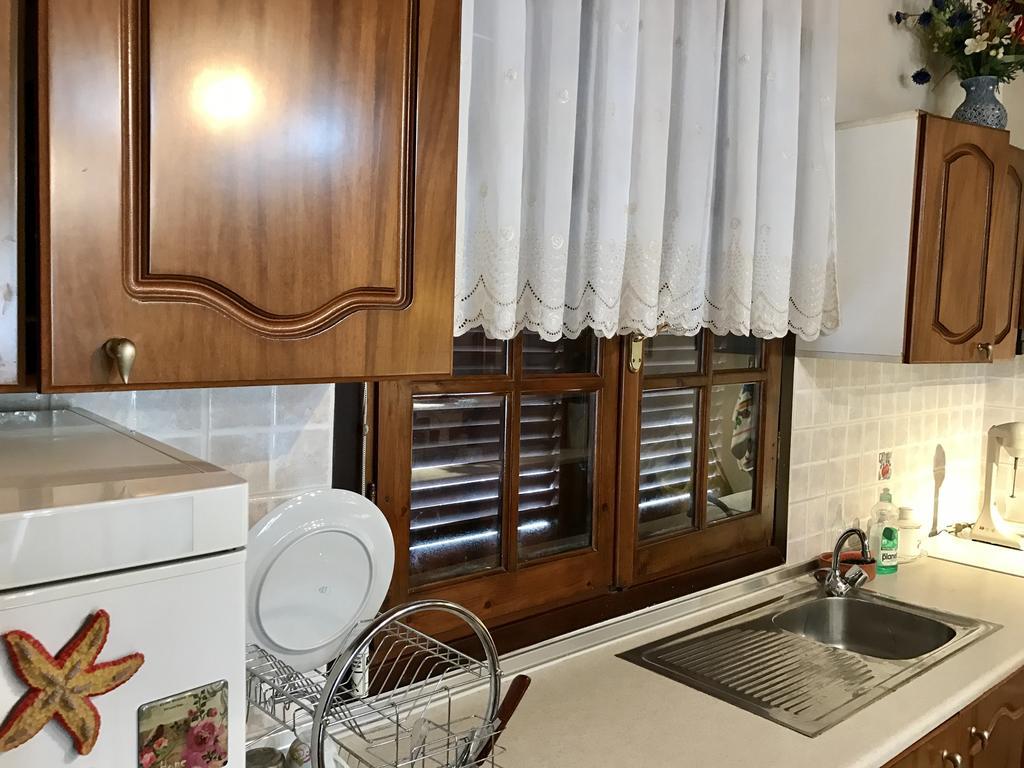 Holiday Home Sea Front Loutra Elevtheron Екстериор снимка