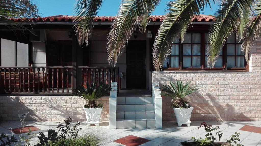 Holiday Home Sea Front Loutra Elevtheron Екстериор снимка