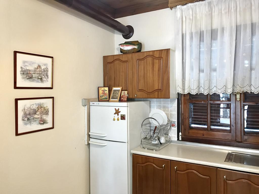 Holiday Home Sea Front Loutra Elevtheron Екстериор снимка